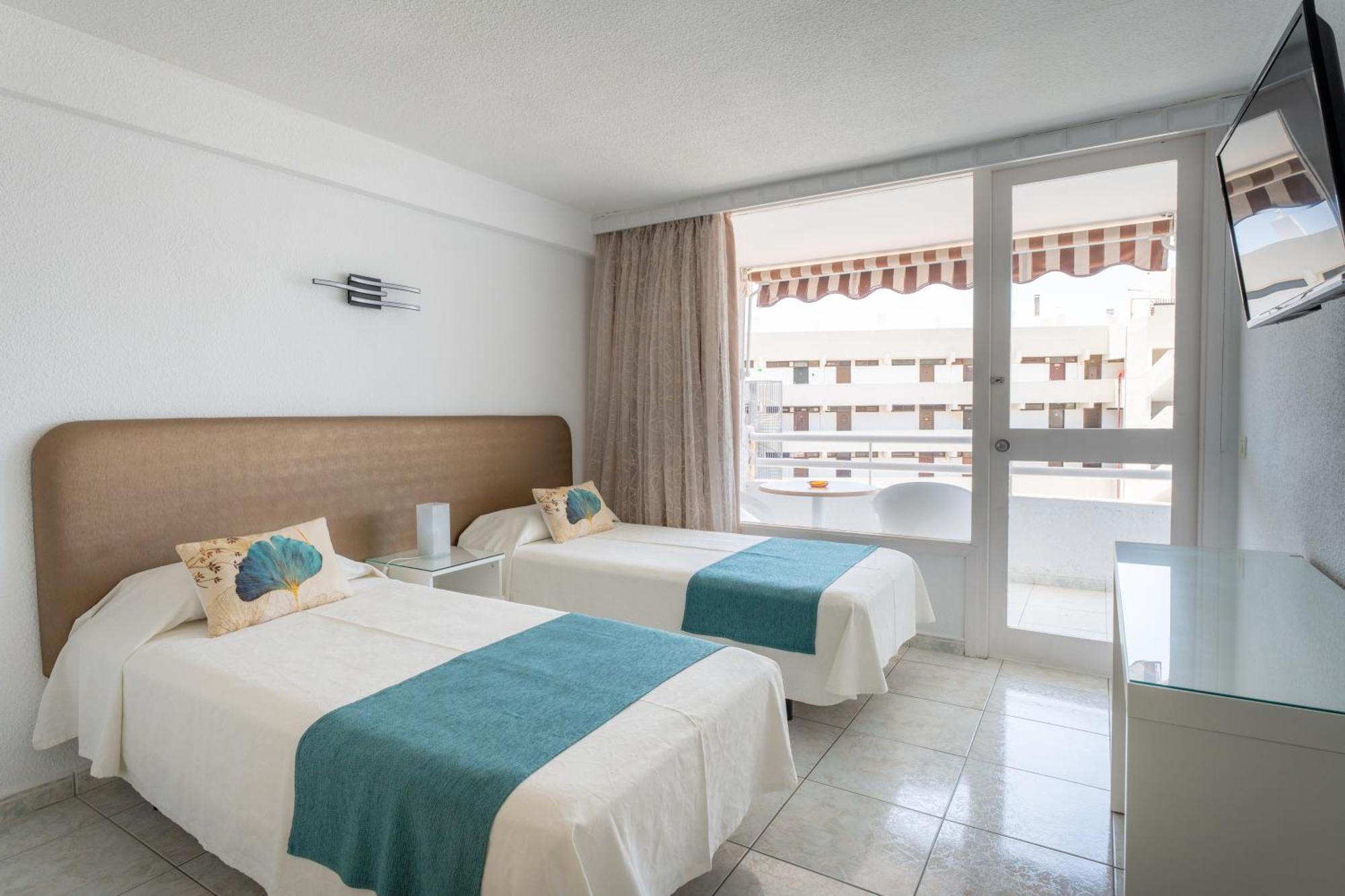 Apartamentos Borinquen Playa de las Americas  Exterior photo