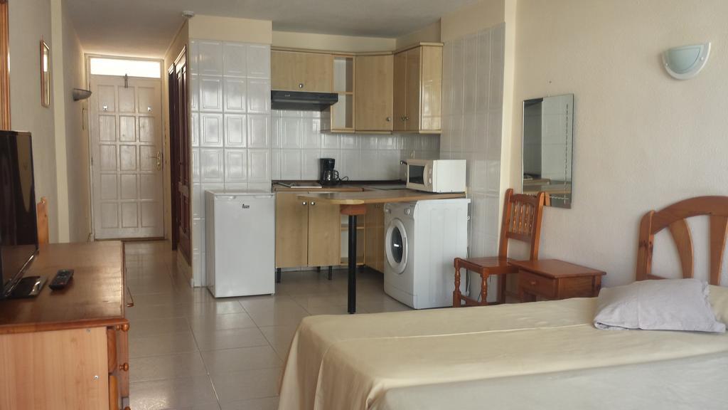 Apartamentos Borinquen Playa de las Americas  Exterior photo