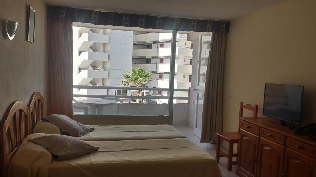 Apartamentos Borinquen Playa de las Americas  Exterior photo
